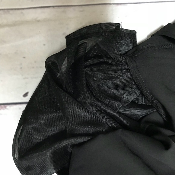 SOLD!   NEW Lush Black Romper, XS, w/ pockets! - Picture 7 of 7